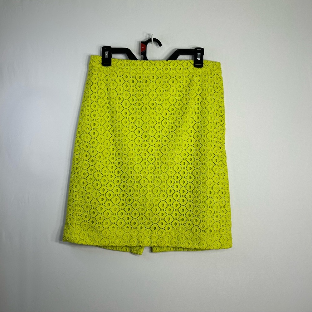 J Crew No.2 Eyelet Embroidered Neon Lime Green Pencil Skirt w/ back slit Size 6